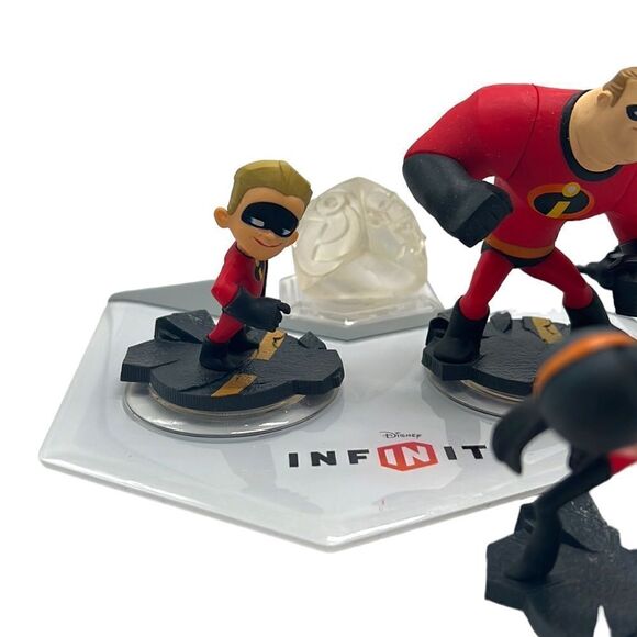 Disney Infinity Bundle Figures & Platform Incredibles Monsters Inc Jack Sparrow - Picture 3 of 12